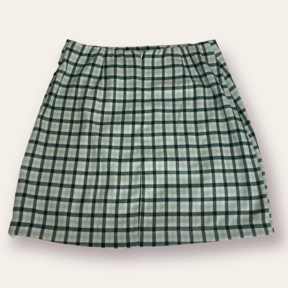 ✨🥀 Mini Skirt 🥀✨ - Picture 2 of 4